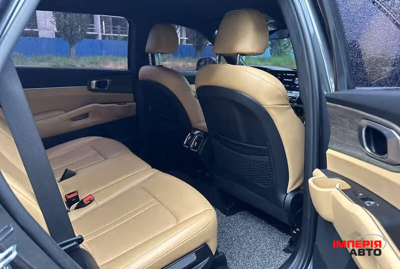 Kia Sorento - фото 14