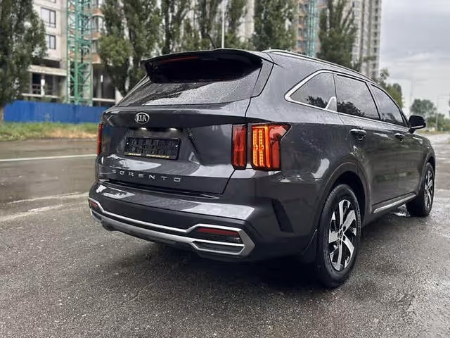 Kia Sorento - фото 3