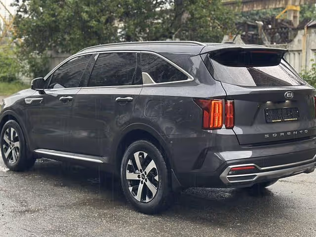 Kia Sorento - фото 5