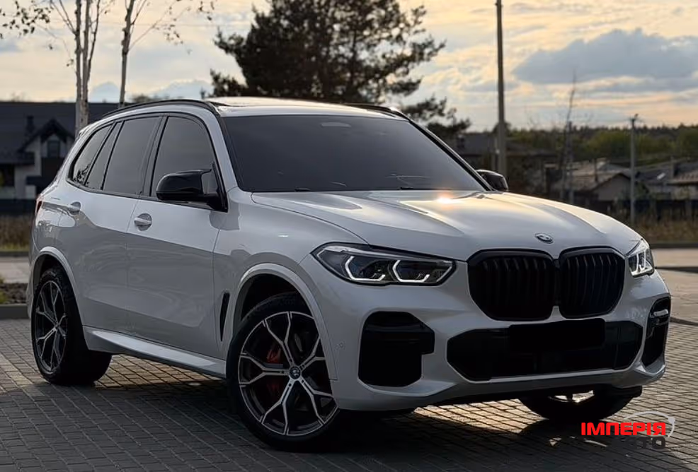 BMW X5 - фото 1