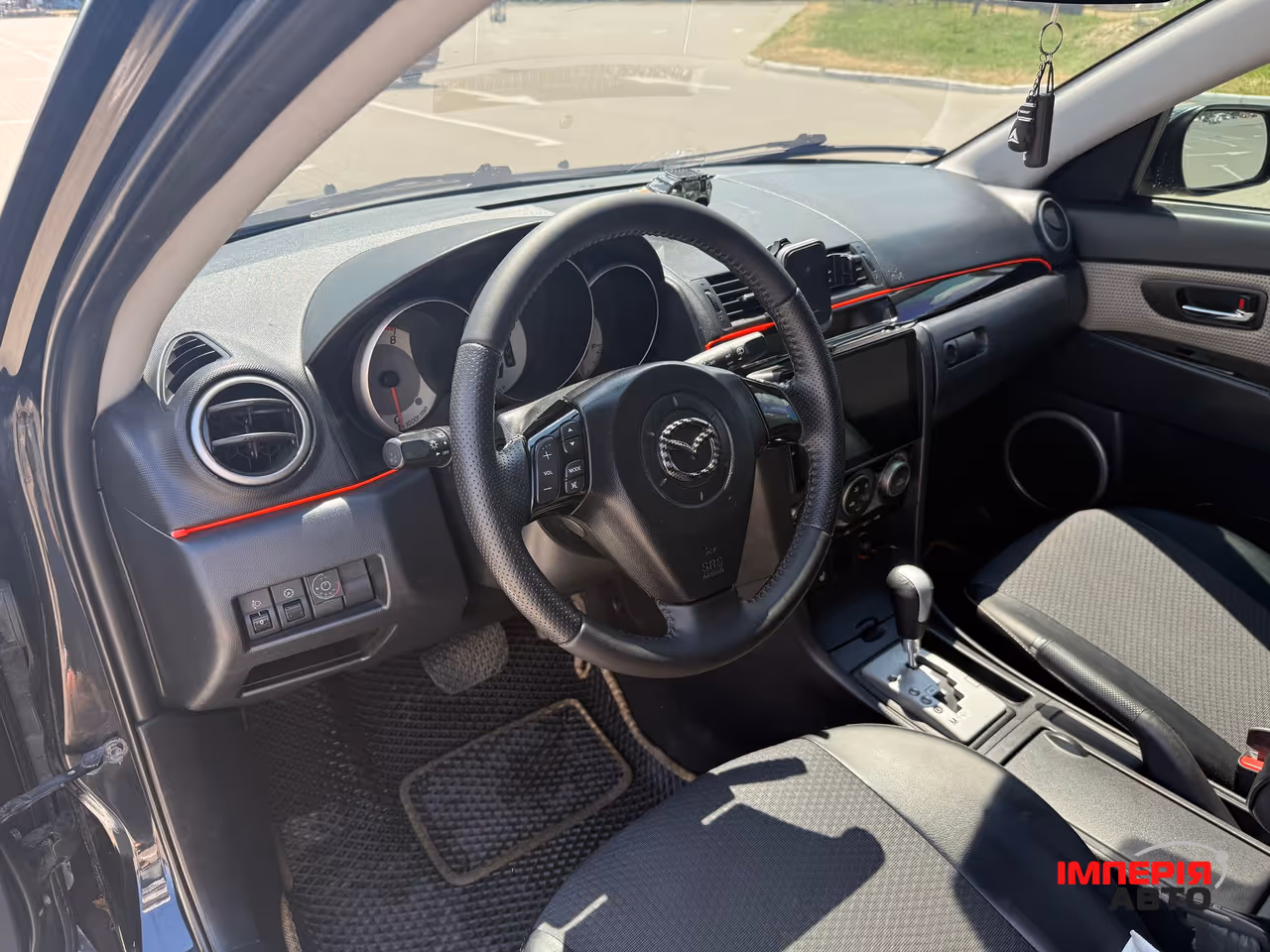 Mazda 3 - фото 10