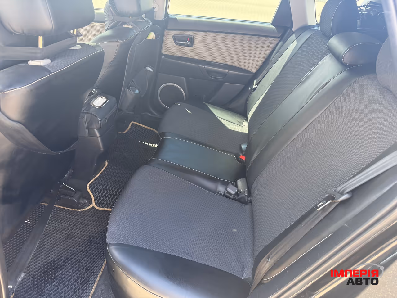 Mazda 3 - фото 14