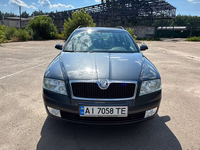 Skoda Octavia - фото 1