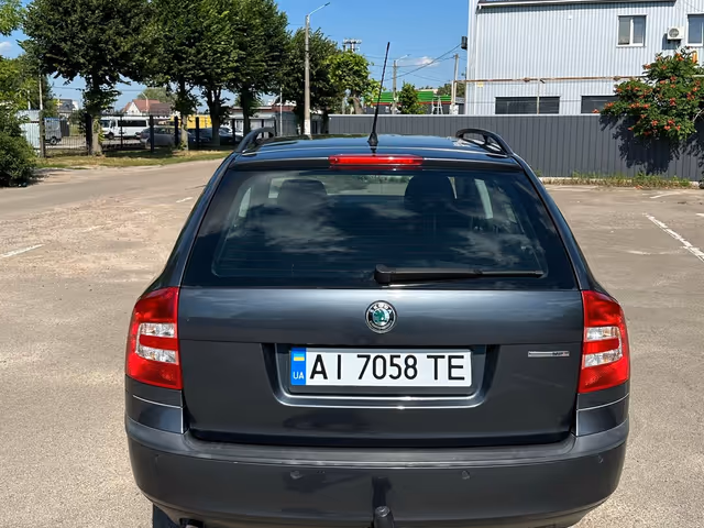 Skoda Octavia - фото 5