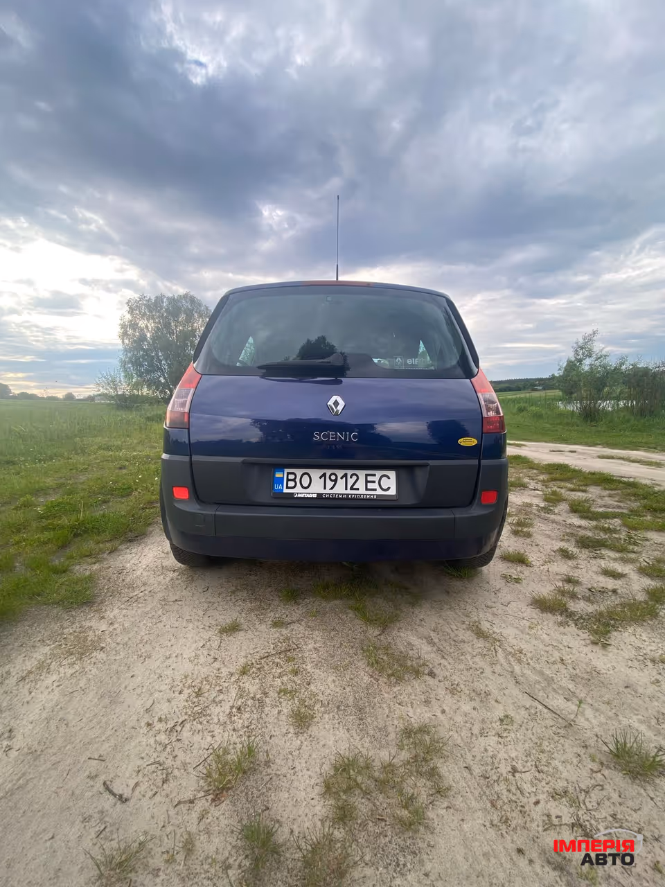 Renault Scenic - фото 3