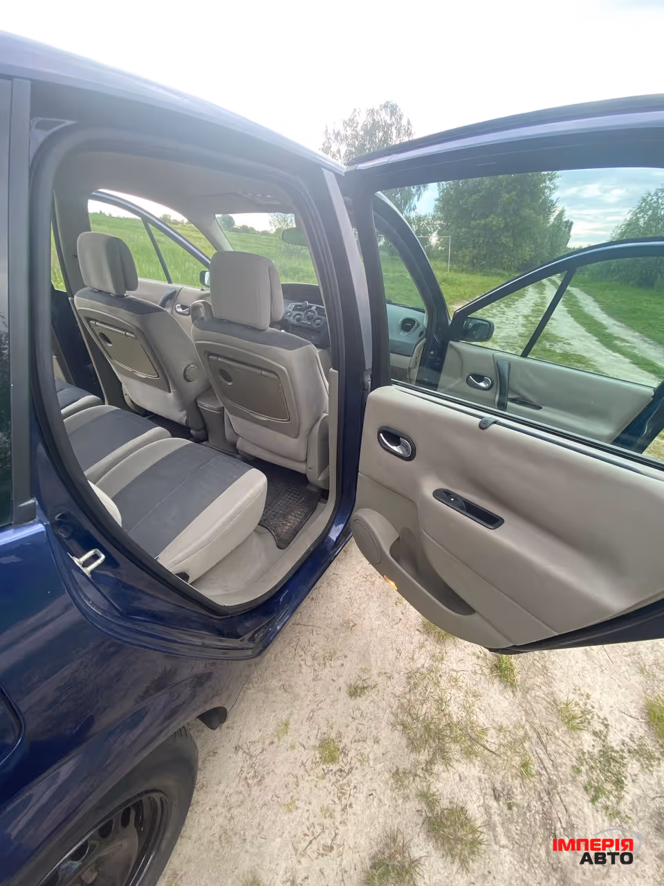 Renault Scenic - фото 8