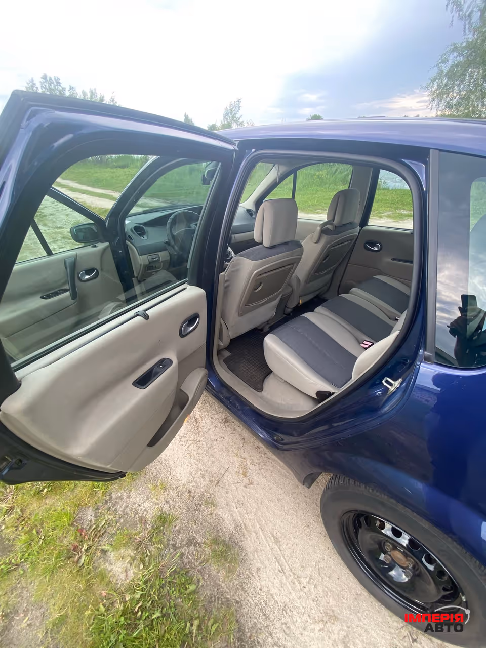 Renault Scenic - фото 10