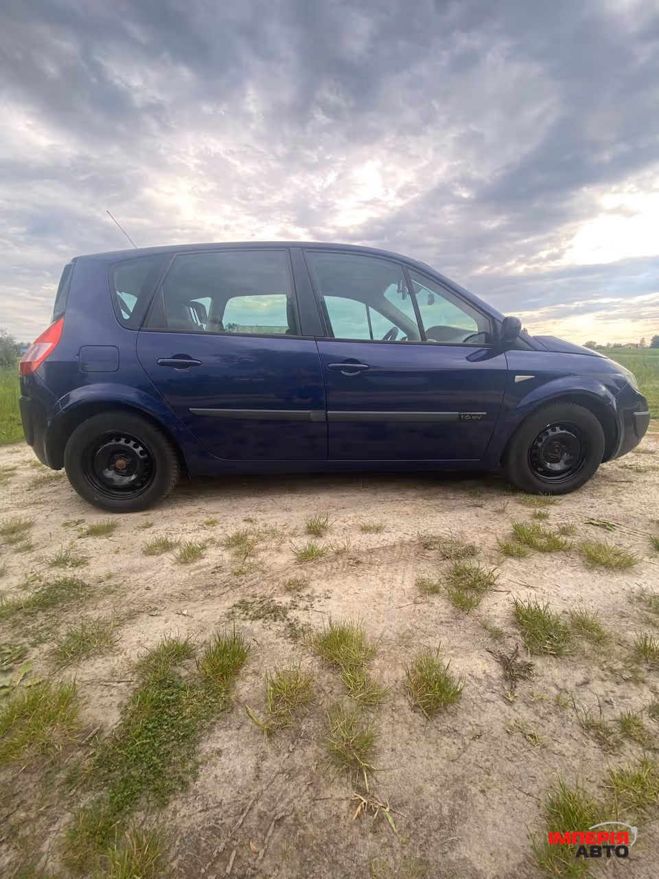 Renault Scenic - фото 2
