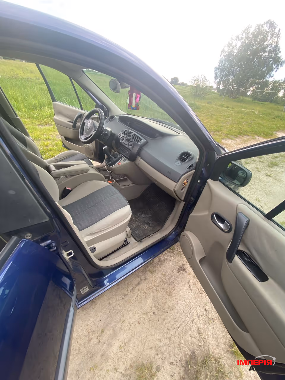 Renault Scenic - фото 9