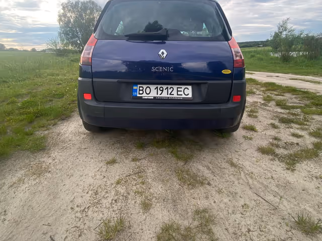 Renault Scenic - фото 3