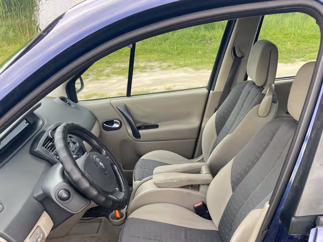 Renault Scenic - фото 5