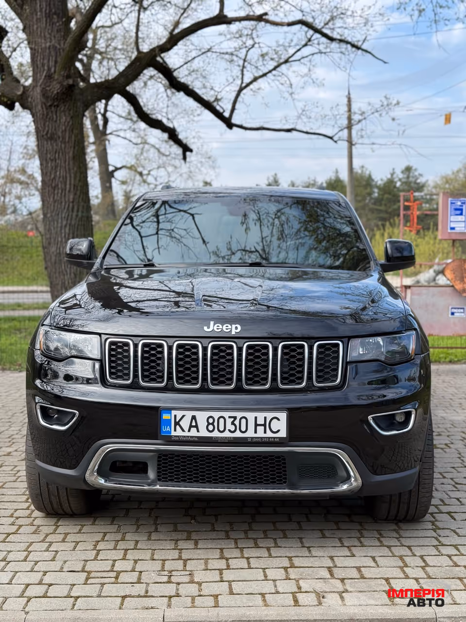 Jeep Grand Cherokee - фото 2