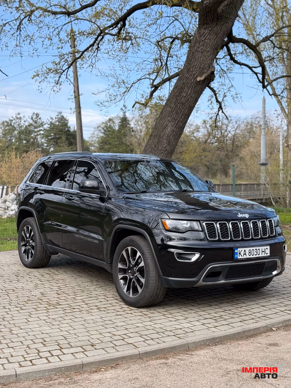 Jeep Grand Cherokee - фото 1
