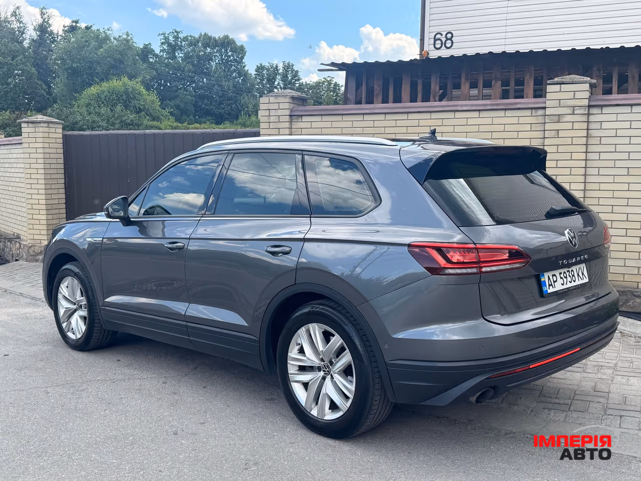 Volkswagen Touareg - фото 19