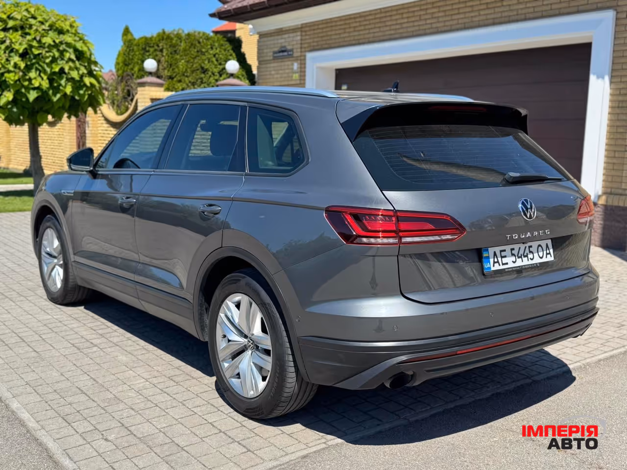 Volkswagen Touareg - фото 7