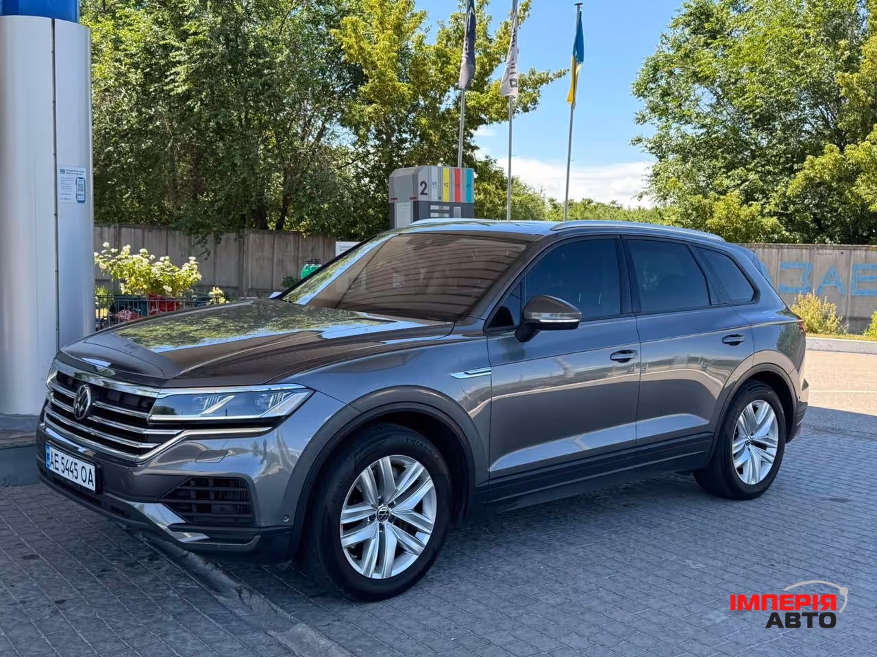 Volkswagen Touareg - фото 17