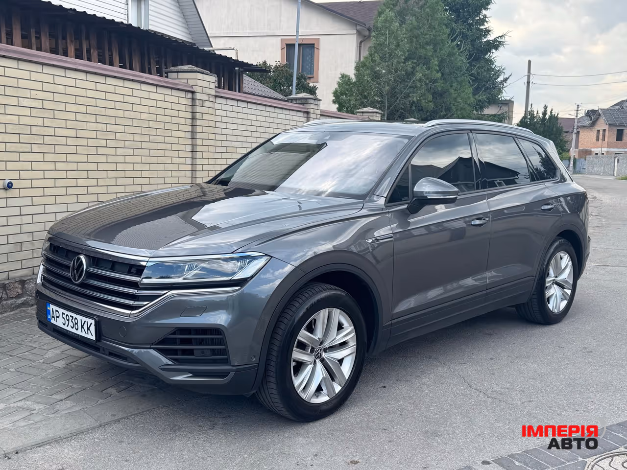 Volkswagen Touareg - фото 18