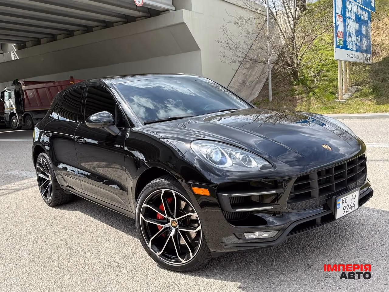 Porsche Macan - фото 1