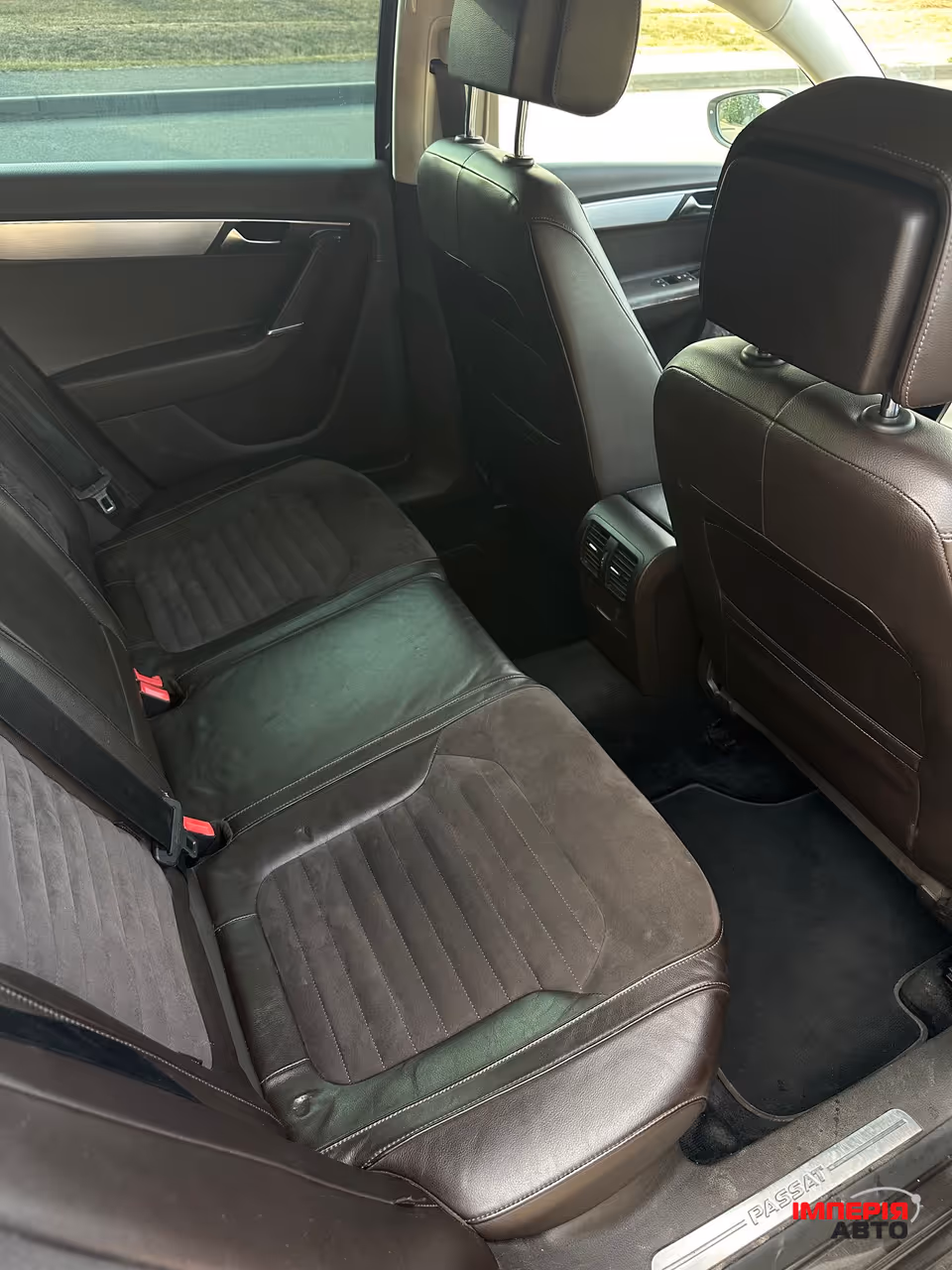 Volkswagen Passat - фото 11