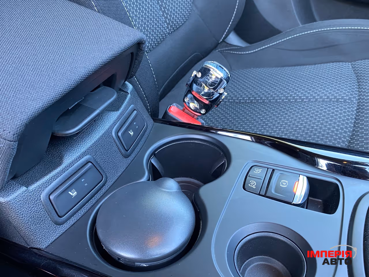 Renault Kadjar - фото 32