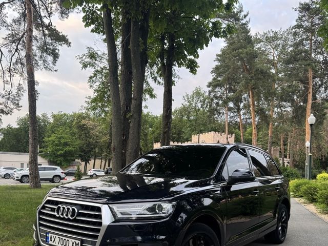 Audi Q7 - фото 2
