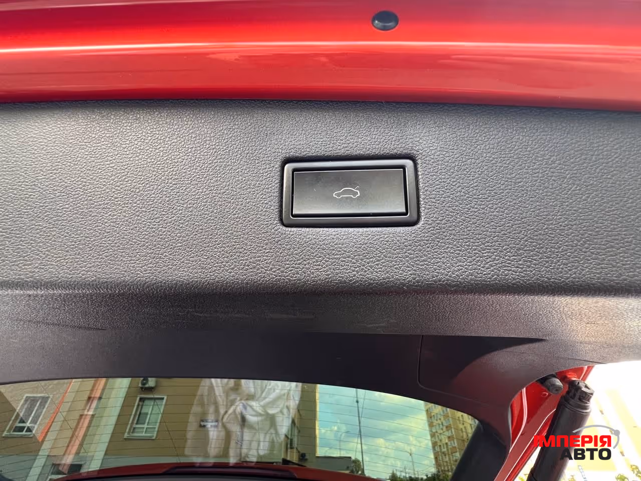 Volkswagen Tiguan - фото 12
