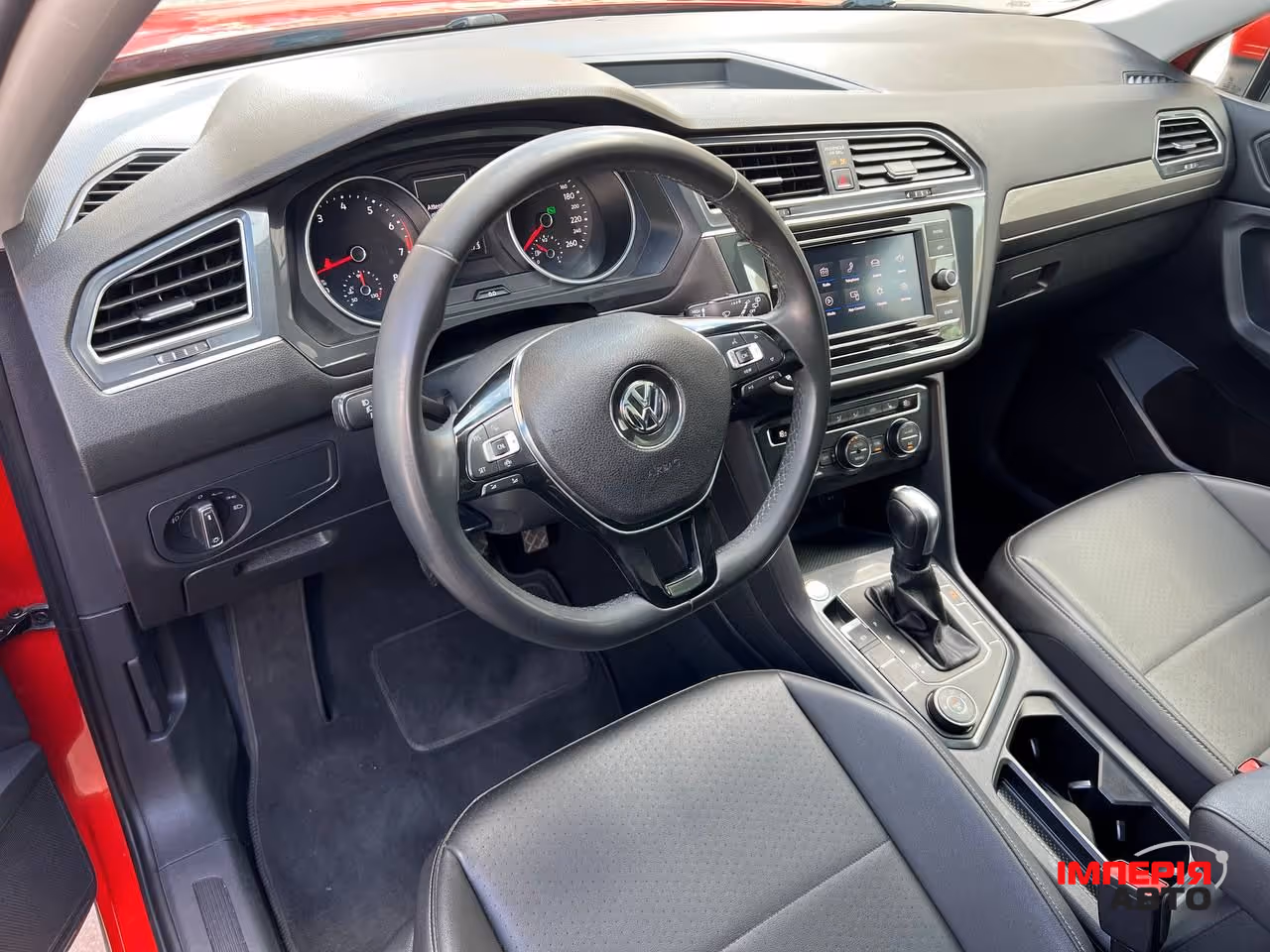 Volkswagen Tiguan - фото 21