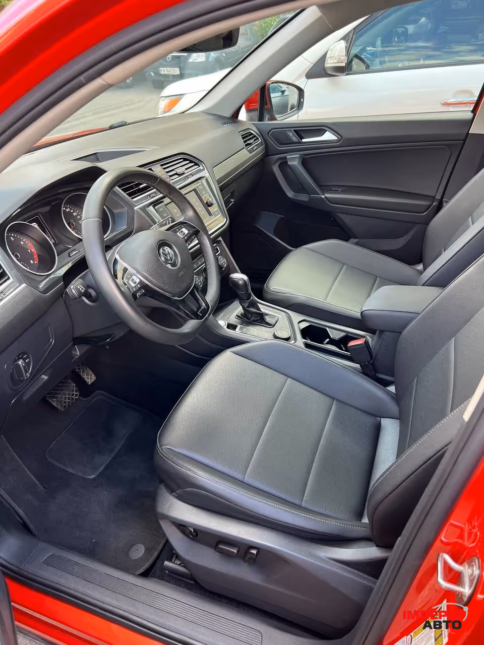 Volkswagen Tiguan - фото 20
