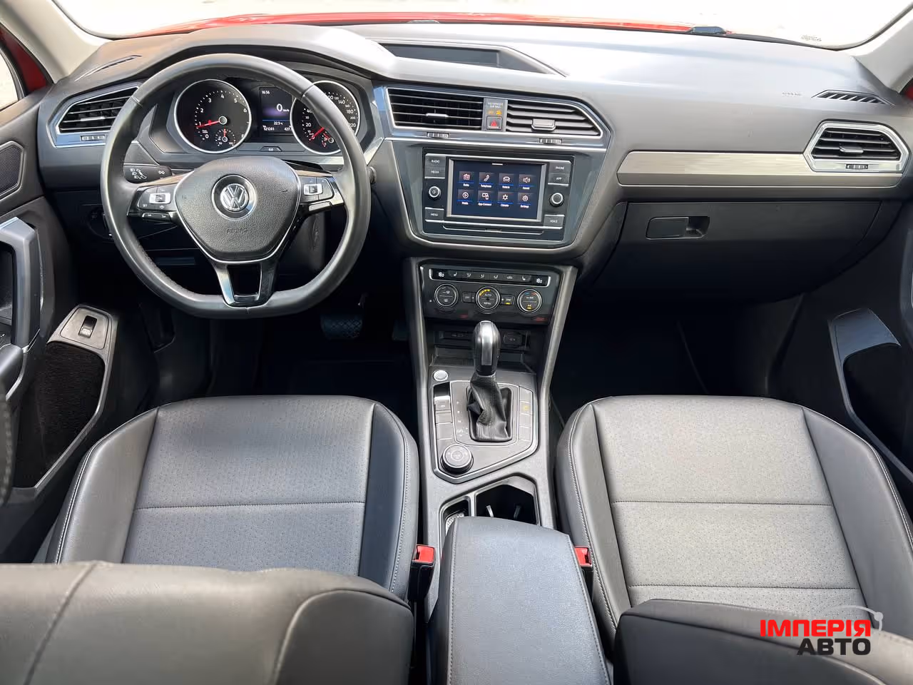 Volkswagen Tiguan - фото 17