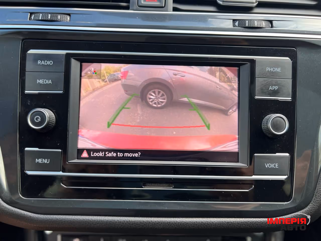 Volkswagen Tiguan - фото 26
