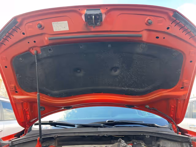 Volkswagen Tiguan - фото 4
