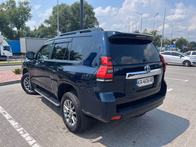 Toyota Land Cruiser Prado - фото 4
