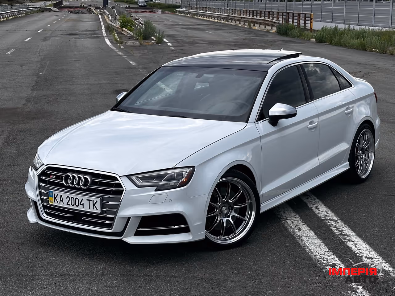 Audi S3 - фото 1