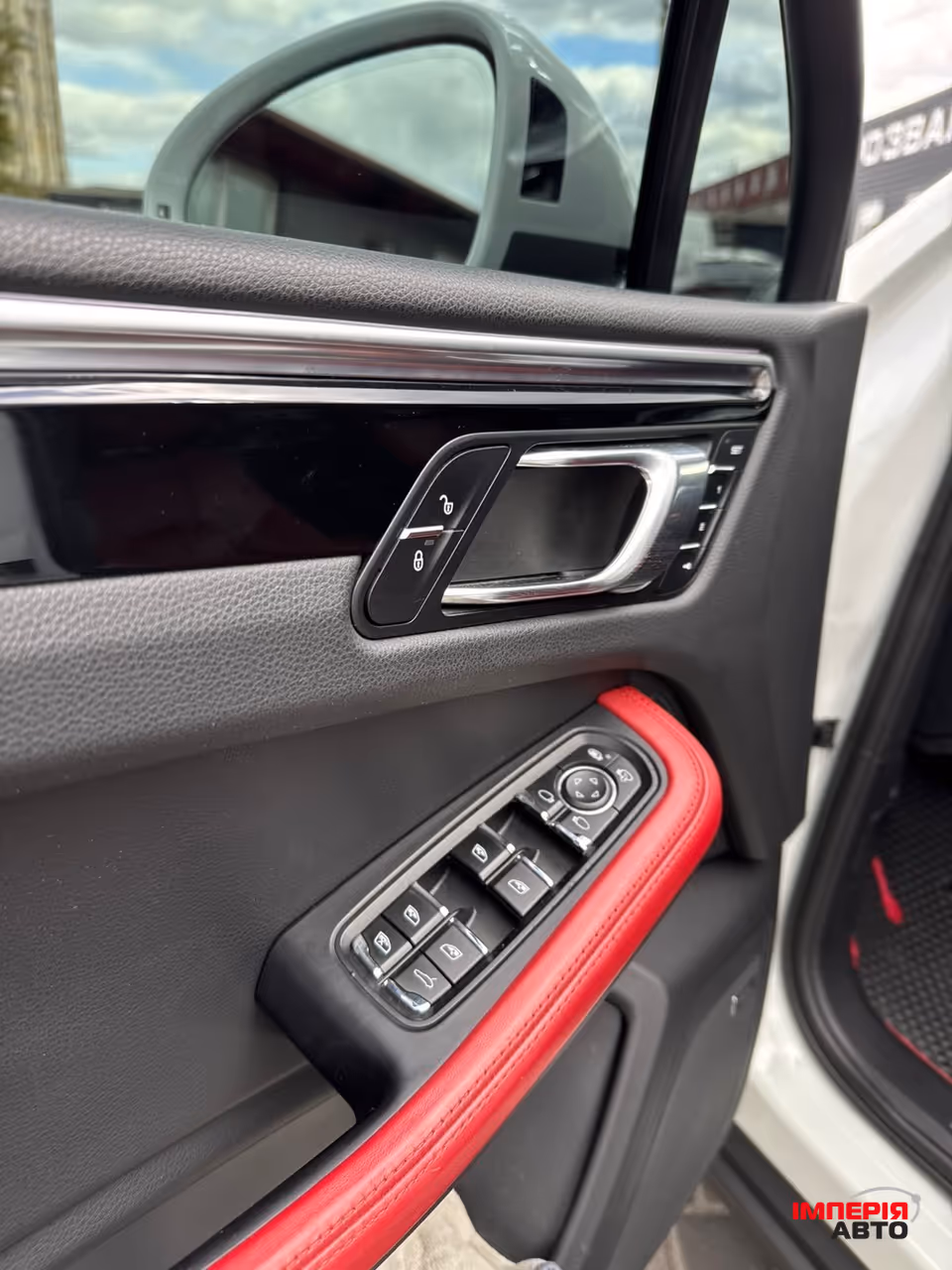 Porsche Macan - фото 8
