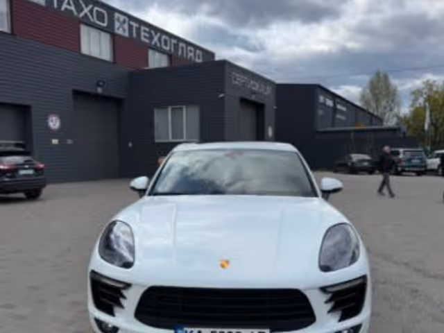 Porsche Macan - фото 1