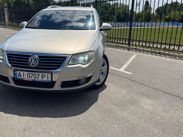 Volkswagen Passat - фото 2