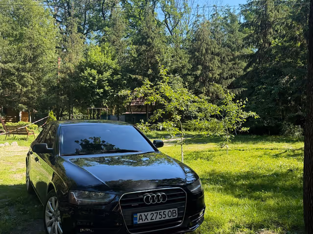 Audi A4 - фото 1