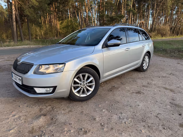Skoda Octavia - фото 3
