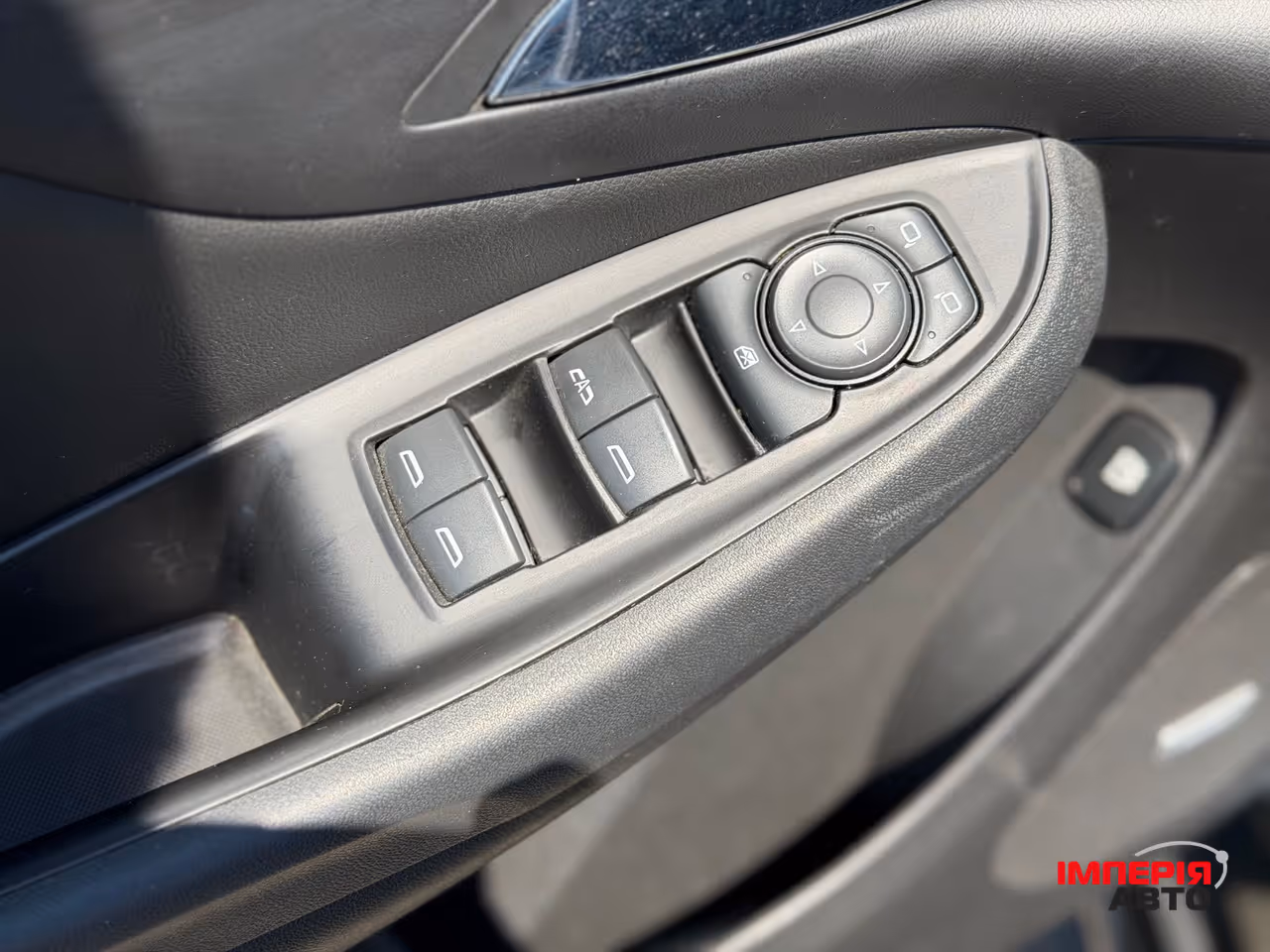 Chevrolet Volt - фото 27