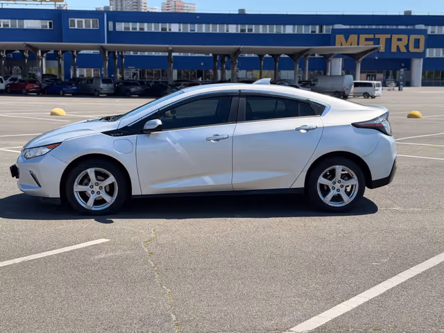 Chevrolet Volt - фото 3