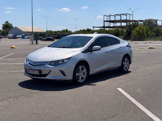 Chevrolet Volt - фото 1