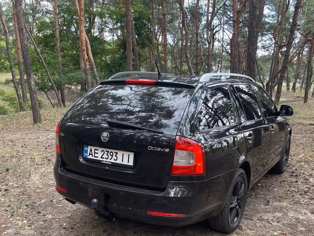 Skoda Octavia - фото 3