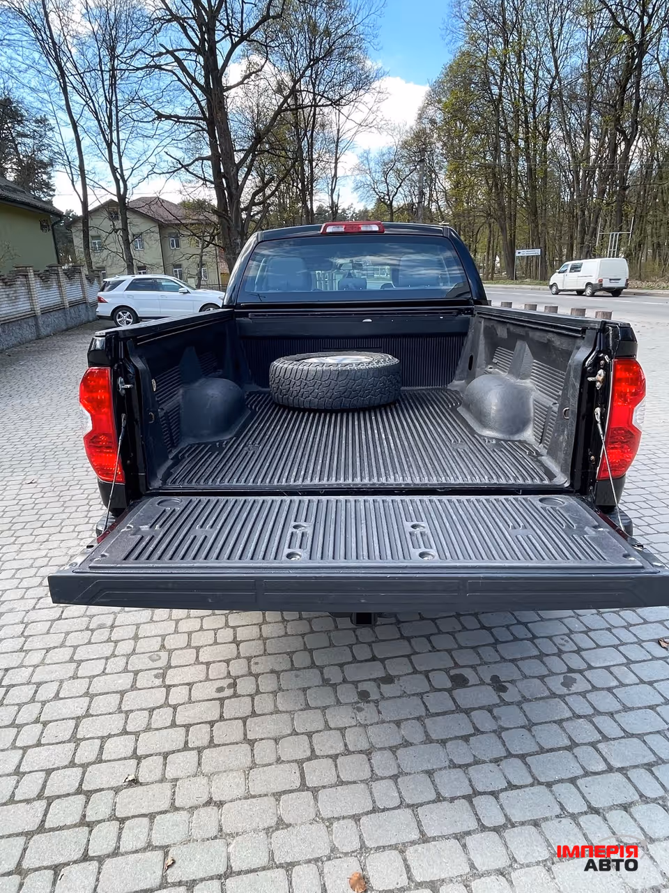 Toyota Tundra - фото 14