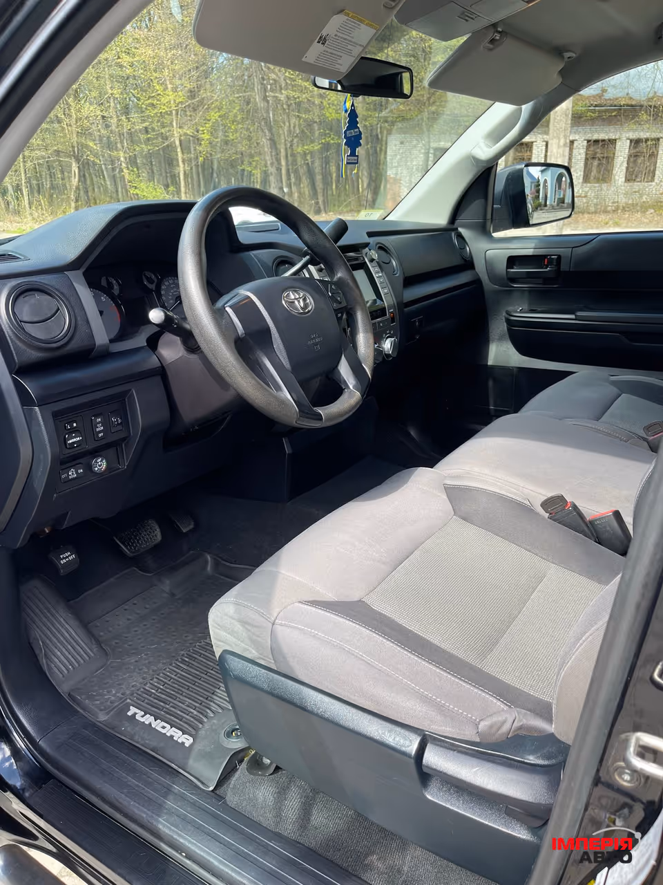 Toyota Tundra - фото 10