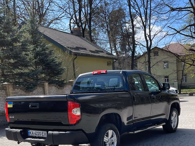 Toyota Tundra - фото 4