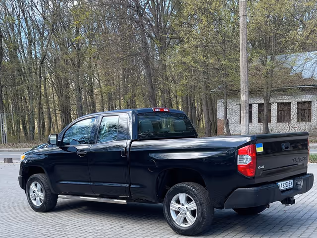 Toyota Tundra - фото 3