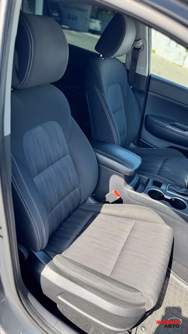 Kia Sportage - фото 16