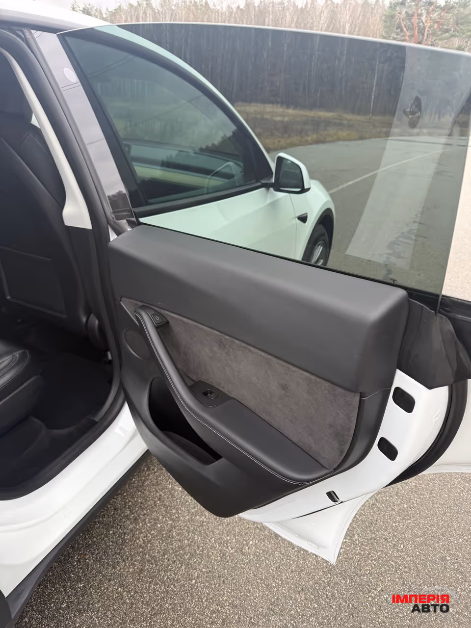 Tesla Model Y - фото 11