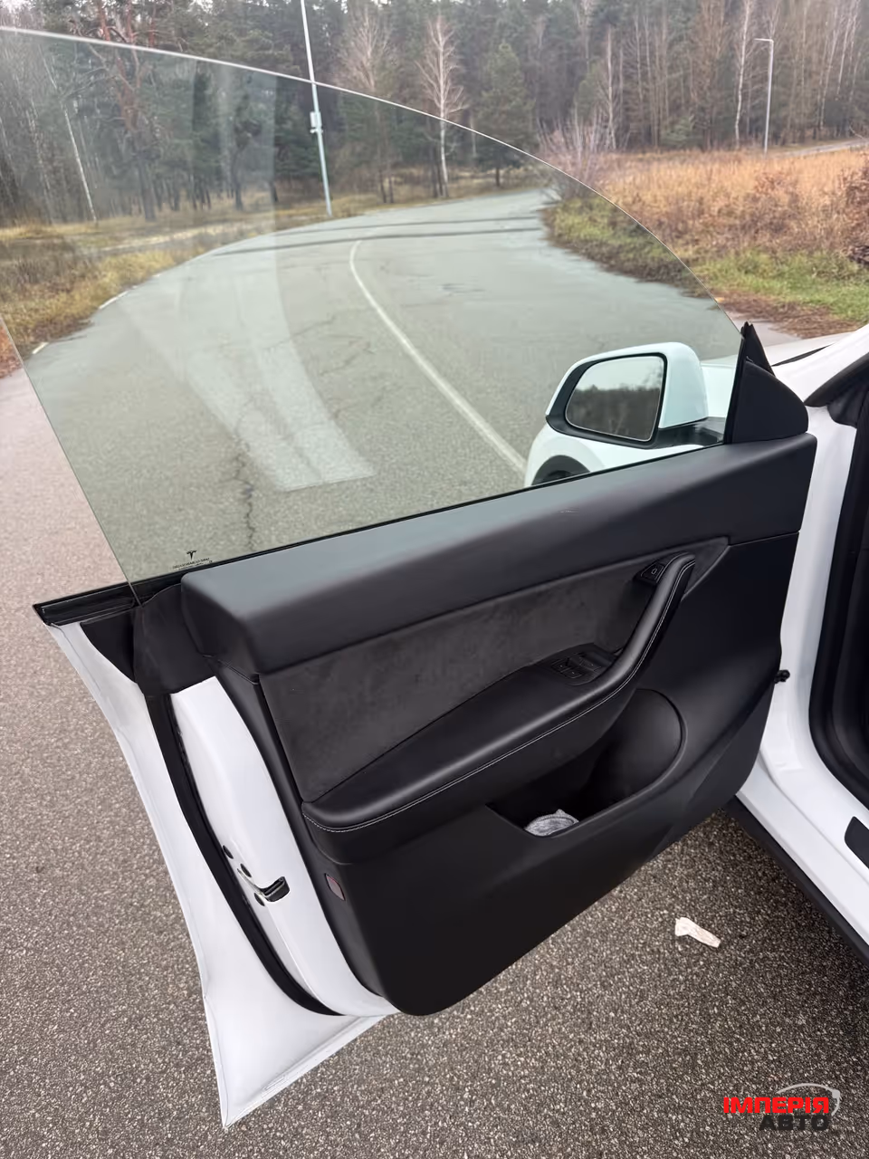 Tesla Model Y - фото 14