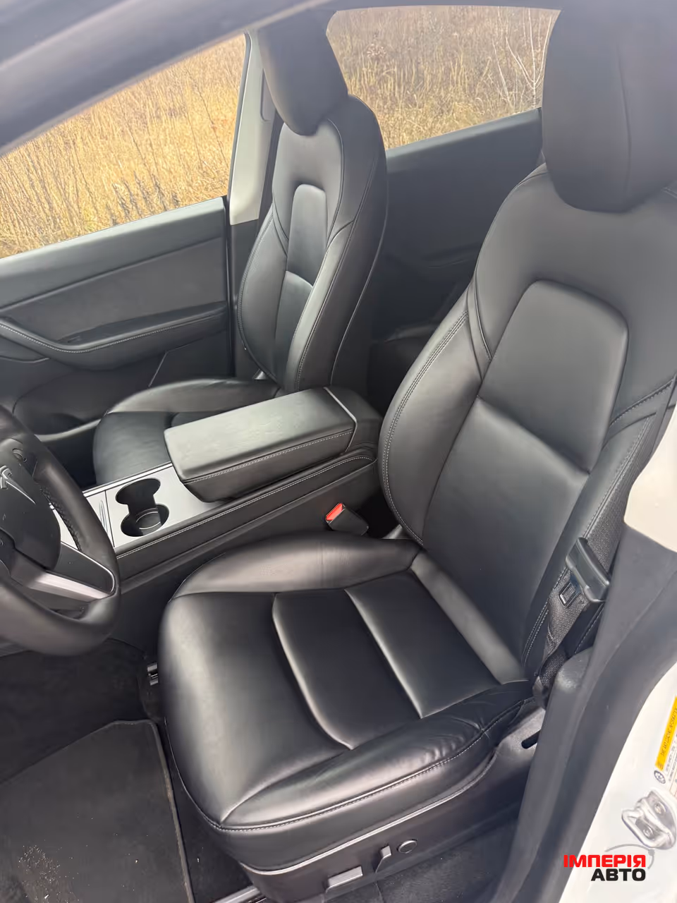 Tesla Model Y - фото 13
